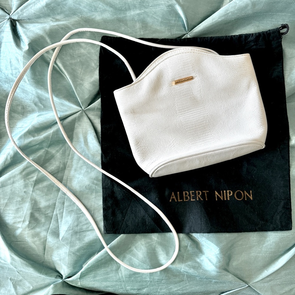 EUC Very Rare Vintage Genuine Albert Nipon Leather Crossbody Purse & Dust Bag
